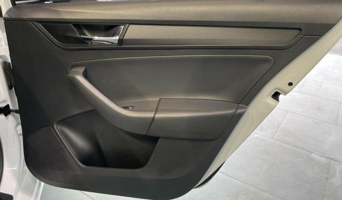 Skoda Rapid I Рестайлинг с пробегом 2019 года, цена 1 028 200 рублей, 98731 км, лифтбек, Автокод Объявления