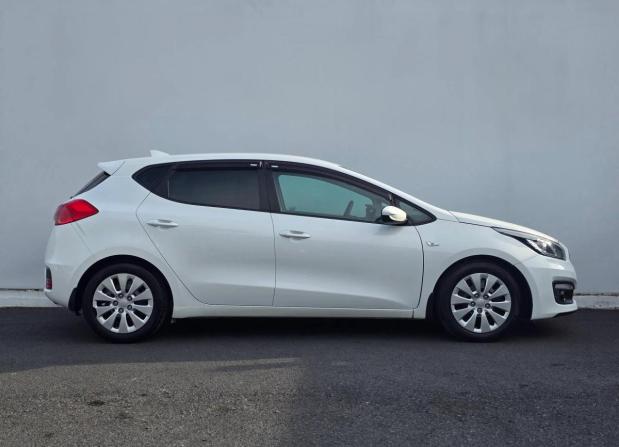 Kia Ceed II Рестайлинг с пробегом 2017 года, цена 1 440 000 рублей, 116500 км, хэтчбек, Автокод Объявления