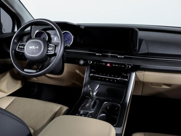 Kia Carnival IV с пробегом 2023 года, цена 4 650 000 рублей, 26559 км, минивэн, Автокод Объявления