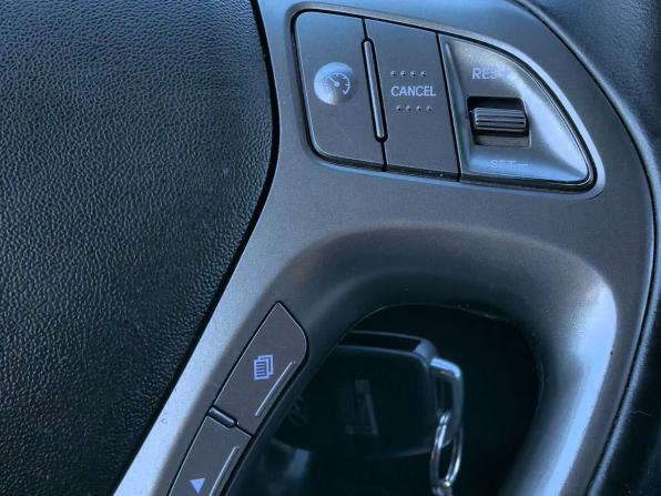 Hyundai ix35 I Рестайлинг с пробегом 2013 года, цена 1 329 000 рублей, 169500 км, внедорожник, Автокод Объявления