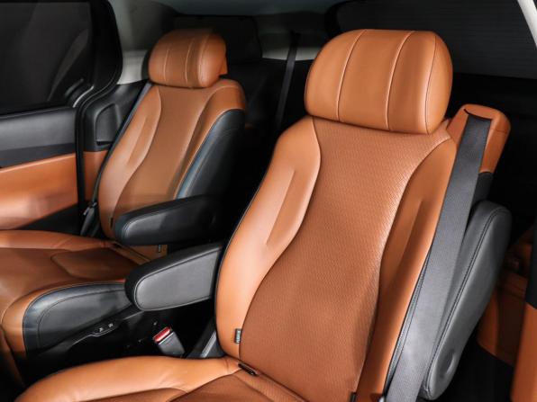 Kia Carnival IV с пробегом 2021 года, цена 3 600 000 рублей, 70750 км, минивэн, Автокод Объявления