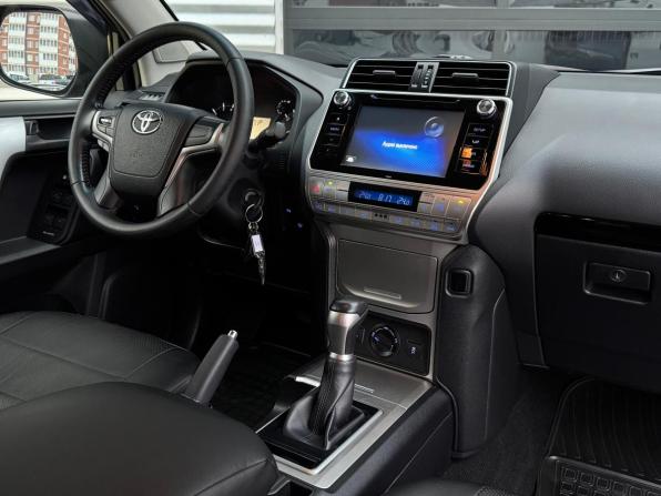 Toyota Land Cruiser Prado 150 Series Рестайлинг 2 с пробегом 2019 года, цена 4 390 000 рублей, 112167 км, внедорожник, Автокод Объявления