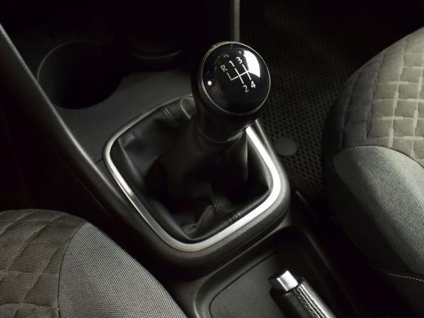 Volkswagen Polo V Рестайлинг с пробегом 2018 года, цена 849 999 рублей, 201591 км, седан, Автокод Объявления