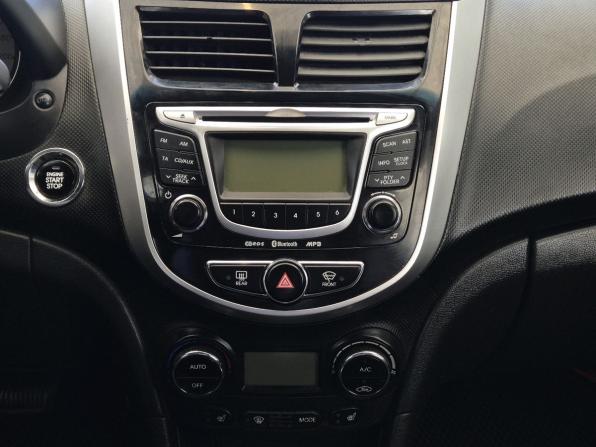 Hyundai Solaris I с пробегом 2012 года, цена 749 000 рублей, 229386 км, седан, Автокод Объявления