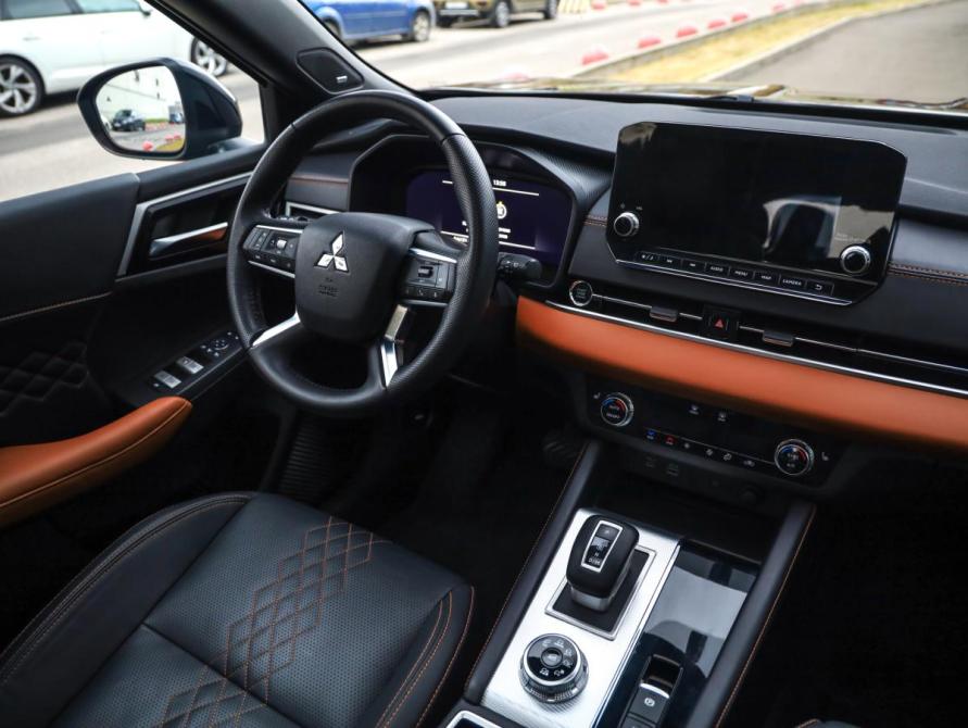 Mitsubishi Outlander IV Санкт-Петербург  - изображение 10