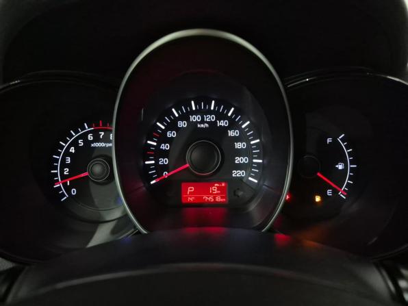 Kia Rio III Рестайлинг с пробегом 2017 года, цена 1 245 000 рублей, 74103 км, хэтчбек, Автокод Объявления