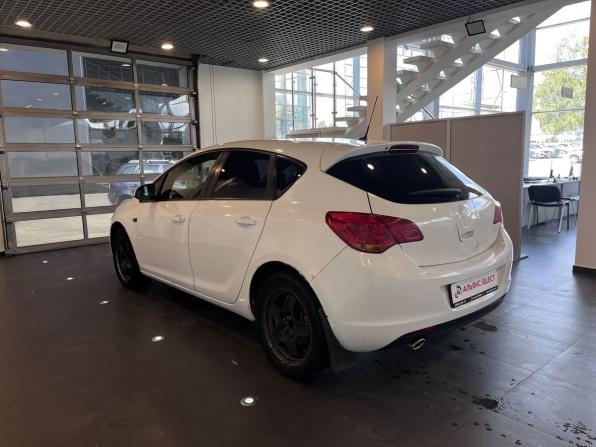 Opel Astra J с пробегом 2010 года, цена 460 000 рублей, 233237 км, хэтчбек, Автокод Объявления