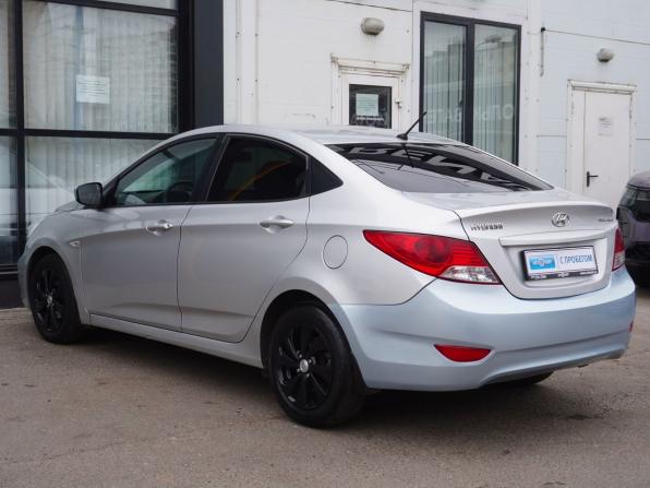 Hyundai Solaris I с пробегом 2013 года, цена 720 000 рублей, 175314 км, седан, Автокод Объявления