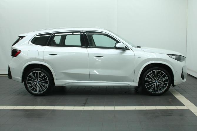 BMW X1 III (U11/U12) с пробегом 2024 года, цена 5 750 000 рублей, 34 км, внедорожник, Автокод Объявления