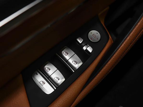 BMW 5 серии VII (G30/G31/G38) Рестайлинг с пробегом 2021 года, цена 4 999 000 рублей, 43250 км, седан, Автокод Объявления