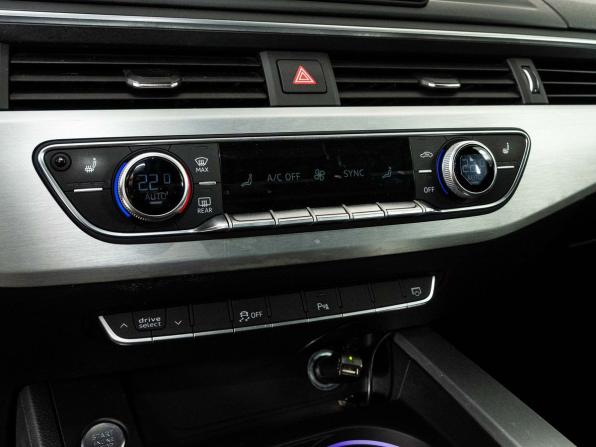 Audi A4 V (B9) с пробегом 2018 года, цена 2 488 000 рублей, 170500 км, седан, Автокод Объявления