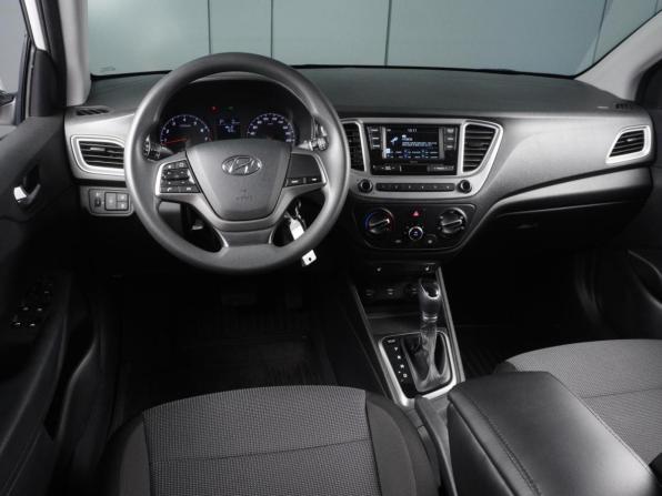 Hyundai Solaris II Рестайлинг с пробегом 2021 года, цена 1 625 000 рублей, 135388 км, седан, Автокод Объявления