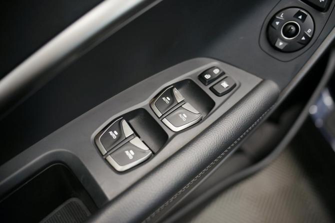 Hyundai Santa Fe III Рестайлинг с пробегом 2015 года, цена 2 798 000 рублей, 122000 км, внедорожник, Автокод Объявления