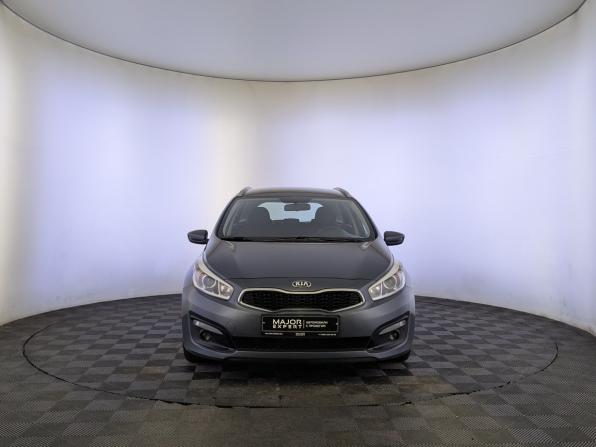 Kia Ceed II Рестайлинг с пробегом 2018 года, цена 1 300 000 рублей, 171570 км, универсал, Автокод Объявления