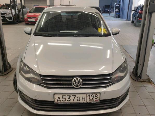 Volkswagen Polo V Рестайлинг с пробегом 2018 года, цена 960 000 рублей, 105000 км, седан, Автокод Объявления