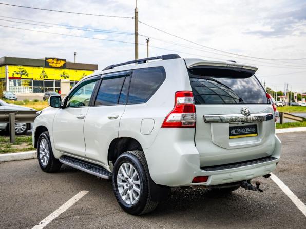 Toyota Land Cruiser Prado 150 Series Рестайлинг 1 с пробегом 2015 года, цена 3 028 000 рублей, 188957 км, внедорожник, Автокод Объявления