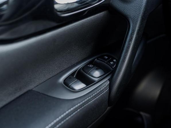Nissan Qashqai II с пробегом 2014 года, цена 1 200 000 рублей, 179263 км, внедорожник, Автокод Объявления