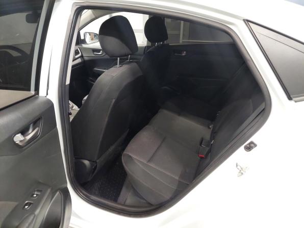 Hyundai Solaris II с пробегом 2018 года, цена 1 245 000 рублей, 122500 км, седан, Автокод Объявления