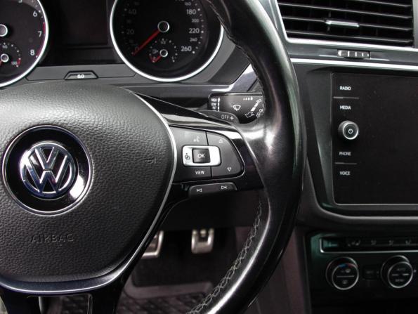 Volkswagen Tiguan II с пробегом 2018 года, цена 2 379 000 рублей, 93751 км, внедорожник, Автокод Объявления