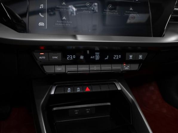 Audi A3 IV (8Y) с пробегом 2021 года, цена 2 880 000 рублей, 47182 км, хэтчбек, Автокод Объявления