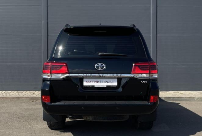 Toyota Land Cruiser 200 Series Рестайлинг 2 с пробегом 2019 года, цена 5 450 000 рублей, 381140 км, внедорожник, Автокод Объявления