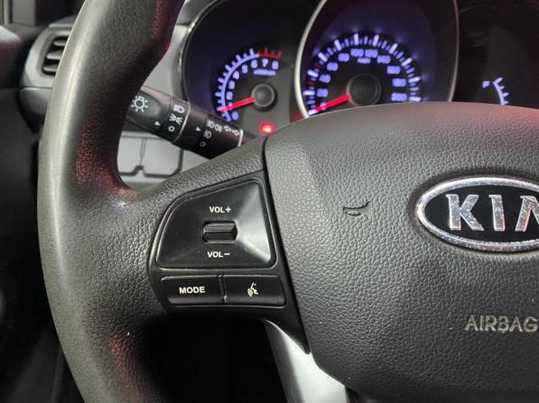 Kia Rio III с пробегом 2012 года, цена 625 000 рублей, 131000 км, хэтчбек, Автокод Объявления