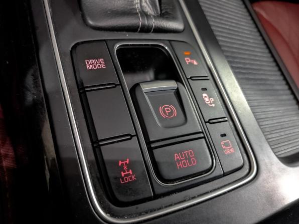 Kia Sorento III Prime с пробегом 2017 года, цена 2 500 000 рублей, 135108 км, внедорожник, Автокод Объявления