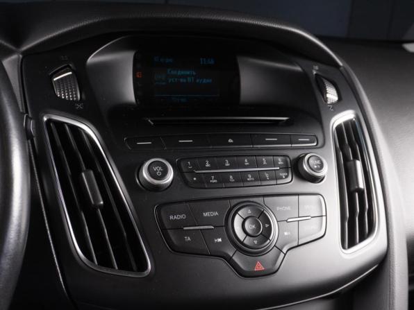 Ford Focus III Рестайлинг с пробегом 2015 года, цена 1 049 000 рублей, 119283 км, хэтчбек, Автокод Объявления
