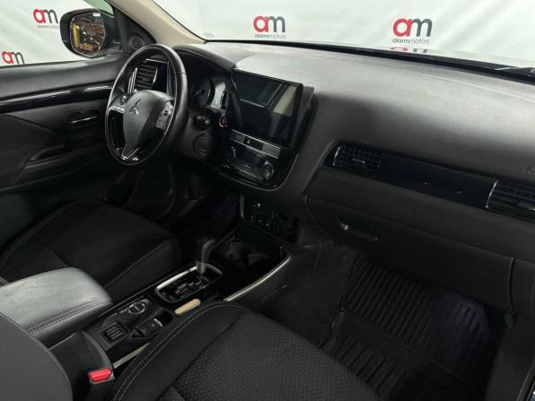 Mitsubishi Outlander III Рестайлинг 3 с пробегом 2019 года, цена 1 879 000 рублей, 138000 км, внедорожник, Автокод Объявления