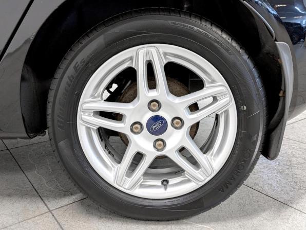 Ford Fiesta Mk6 Рестайлинг с пробегом 2016 года, цена 850 000 рублей, 134538 км, хэтчбек, Автокод Объявления