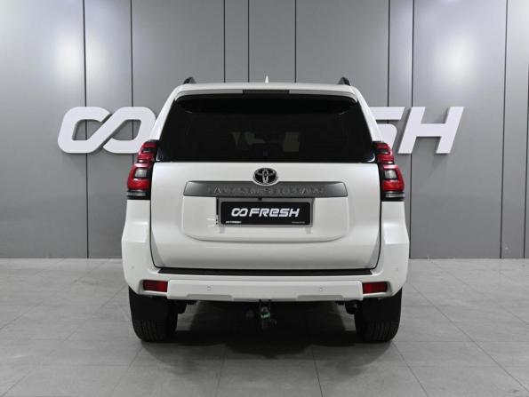 Toyota Land Cruiser Prado 150 Series Рестайлинг 2 с пробегом 2019 года, цена 4 699 000 рублей, 195906 км, внедорожник, Автокод Объявления