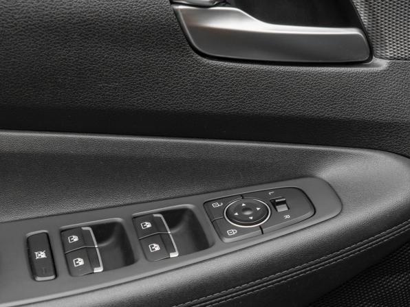 Hyundai Santa Fe IV с пробегом 2019 года, цена 2 840 000 рублей, 137437 км, внедорожник, Автокод Объявления