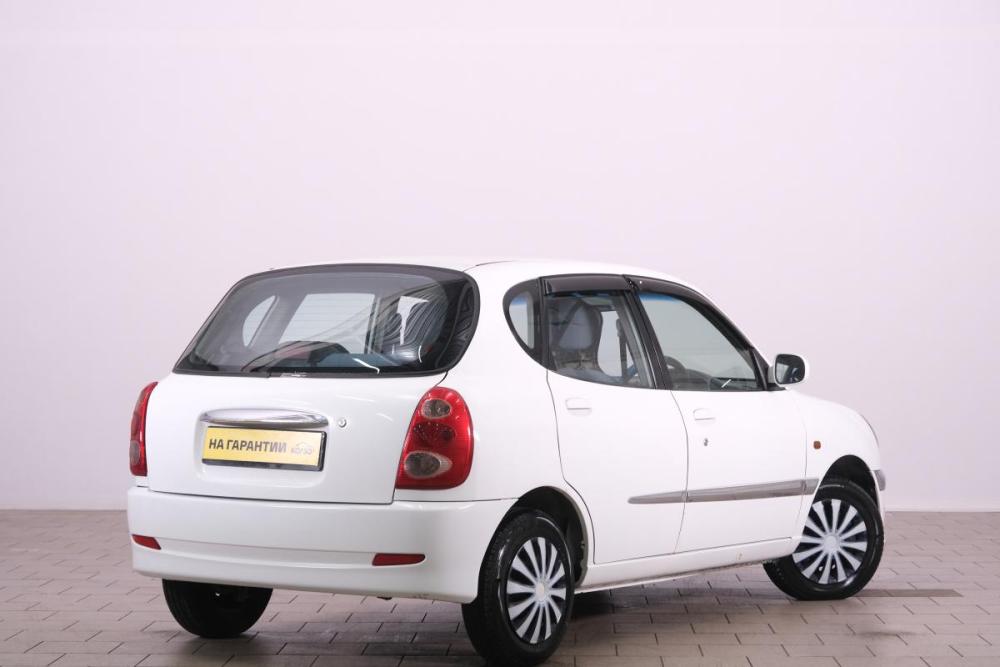 Toyota Duet Омск  - изображение 7