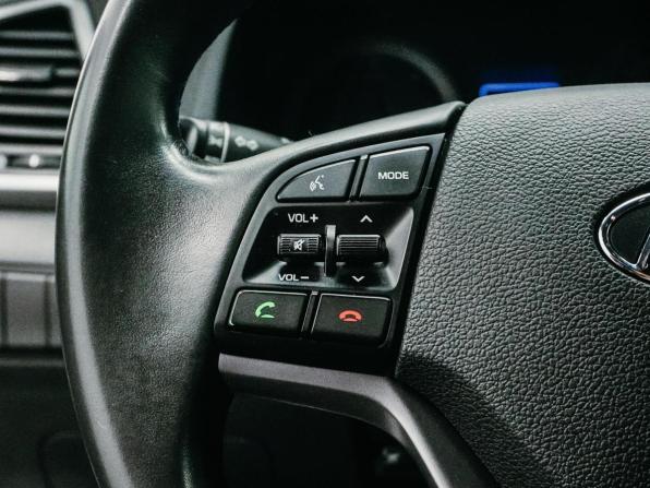 Hyundai Tucson III с пробегом 2018 года, цена 1 899 000 рублей, 101100 км, внедорожник, Автокод Объявления