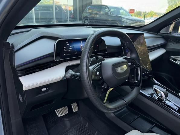 Geely Atlas II с пробегом 2023 года, цена 2 349 000 рублей, 57020 км, внедорожник, Автокод Объявления