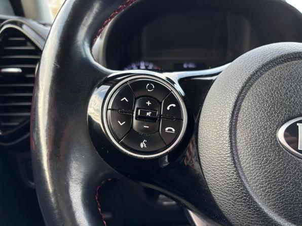 Kia Soul III с пробегом 2021 года, цена 1 730 000 рублей, 151000 км, хэтчбек, Автокод Объявления