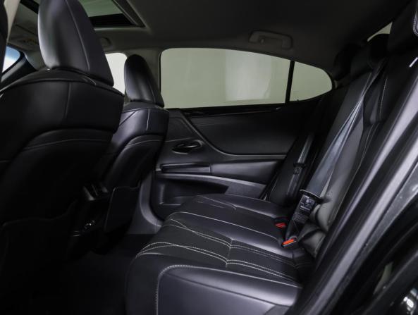 Lexus ES VII с пробегом 2020 года, цена 3 990 000 рублей, 107409 км, седан, Автокод Объявления