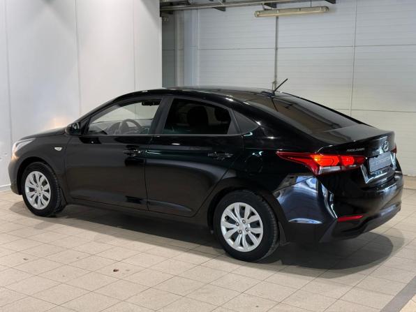 Hyundai Solaris II с пробегом 2018 года, цена 1 460 000 рублей, 90654 км, седан, Автокод Объявления