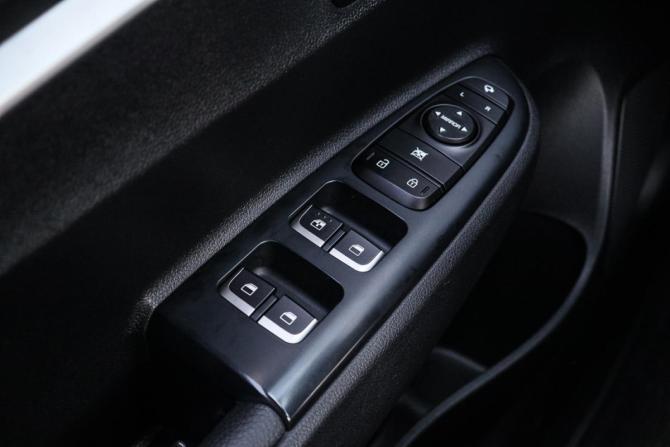 Kia Rio IV Рестайлинг с пробегом 2021 года, цена 2 100 000 рублей, 11373 км, хэтчбек, Автокод Объявления
