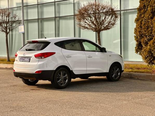 Hyundai ix35 I Рестайлинг с пробегом 2015 года, цена 1 530 000 рублей, 126193 км, внедорожник, Автокод Объявления
