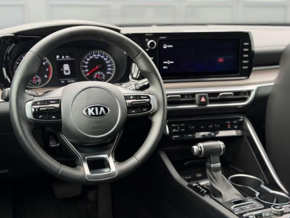 Kia K5 III с пробегом 2020 года, цена 2 380 000 рублей, 121434 км, седан, Автокод Объявления