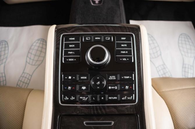 Hyundai Equus II Рестайлинг с пробегом 2014 года, цена 1 949 000 рублей, 140000 км, седан, Автокод Объявления