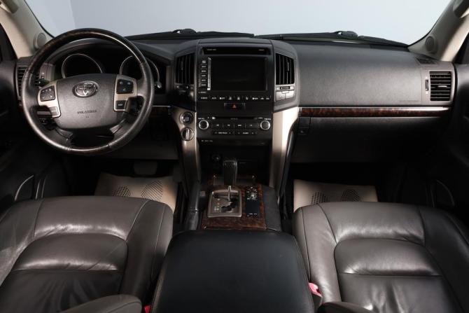 Toyota Land Cruiser 200 Series с пробегом 2008 года, цена 3 249 000 рублей, 290600 км, внедорожник, Автокод Объявления