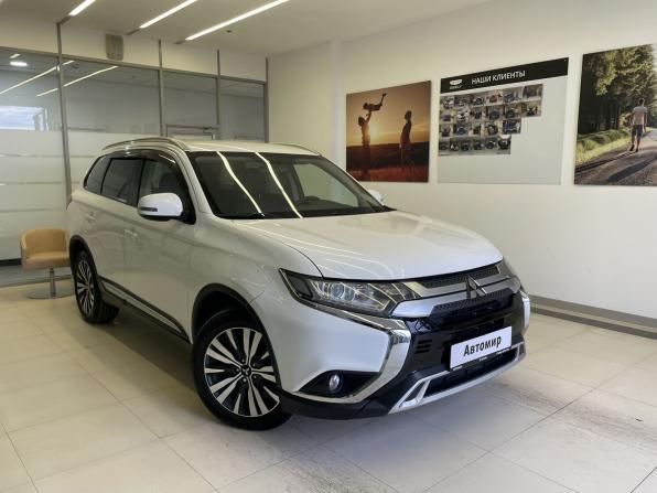 Mitsubishi Outlander III Рестайлинг 3 с пробегом 2019 года, цена 2 200 000 рублей, 131172 км, внедорожник, Автокод Объявления