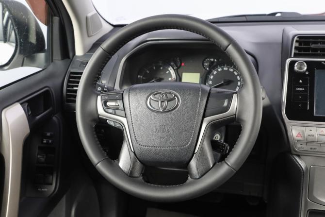 Toyota Land Cruiser Prado 150 Series Рестайлинг 2 с пробегом 2018 года, цена 4 659 000 рублей, 150000 км, внедорожник, Автокод Объявления