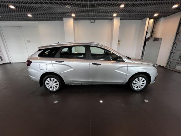 Lada (ВАЗ) Vesta I Рестайлинг (NG) с пробегом 2024 года, цена 1 415 000 рублей, 10563 км, универсал, Автокод Объявления