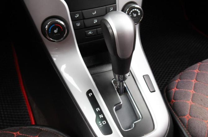 Chevrolet Cruze I Рестайлинг с пробегом 2013 года, цена 699 000 рублей, 268270 км, седан, Автокод Объявления