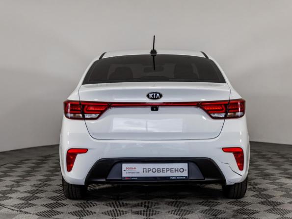 Kia Rio IV с пробегом 2018 года, цена 1 069 000 рублей, 137948 км, седан, Автокод Объявления