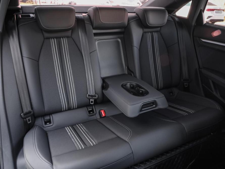 Audi A3 IV (8Y) Санкт-Петербург  - изображение 29