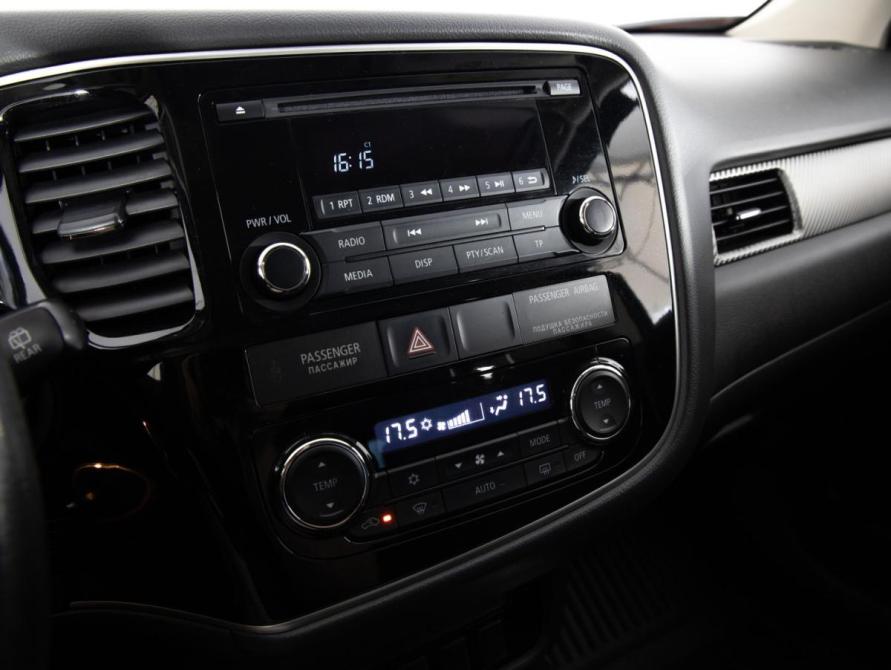 Mitsubishi Outlander III Рестайлинг 2 Санкт-Петербург  - изображение 18